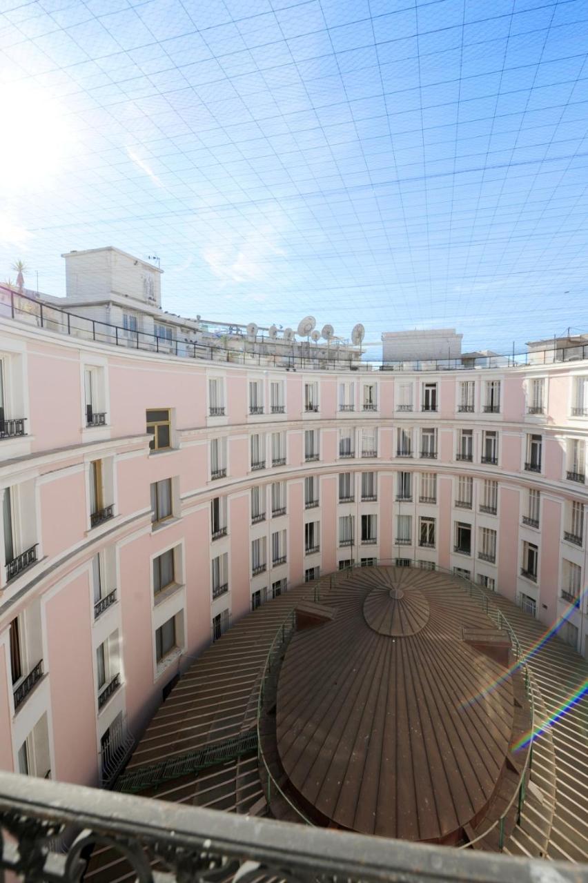 Imperial Res. Negresco Five Stars Holiday House Nisa Exterior foto